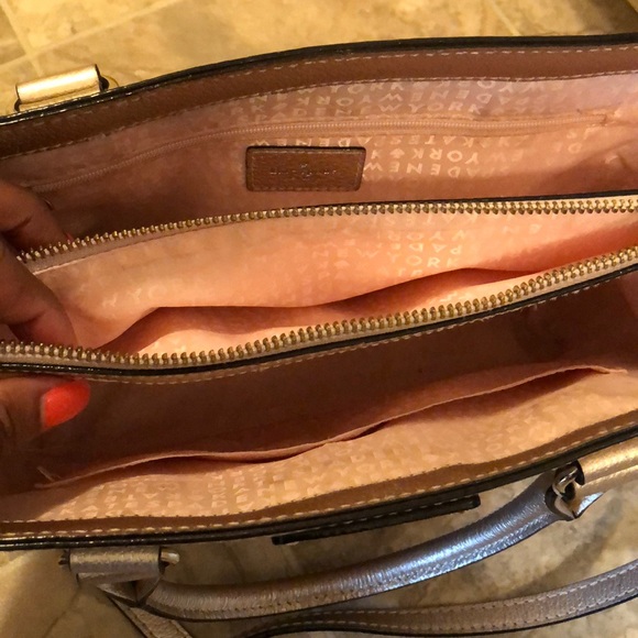 Gorgeous Gold Kate Spade Purse W/Matching Wallet - Picture 2 of 3